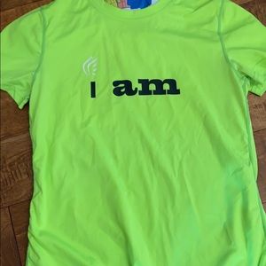 Dry-fit green active t-shirt